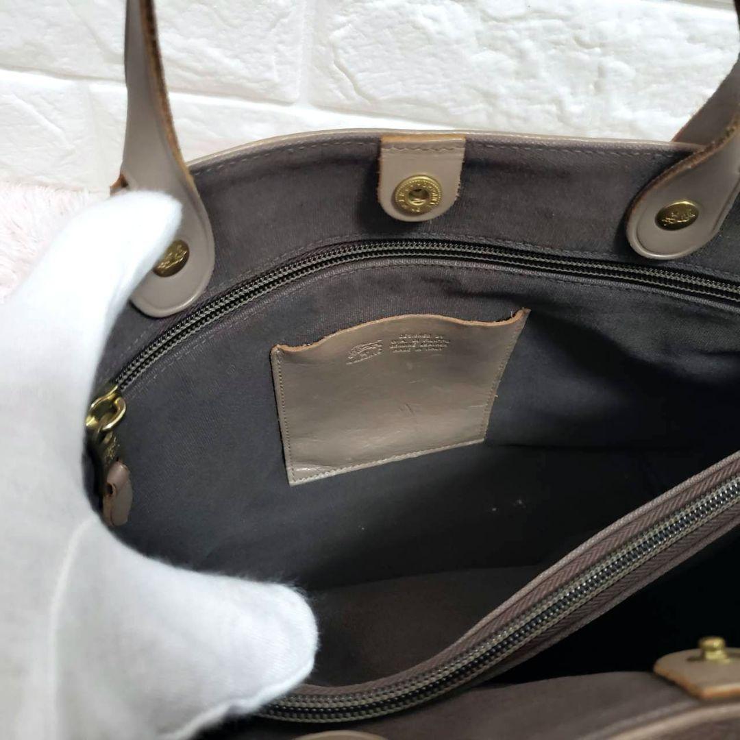 IL BISONTE イルビゾンテ レザー グレージュ レザー ハンドバッグ