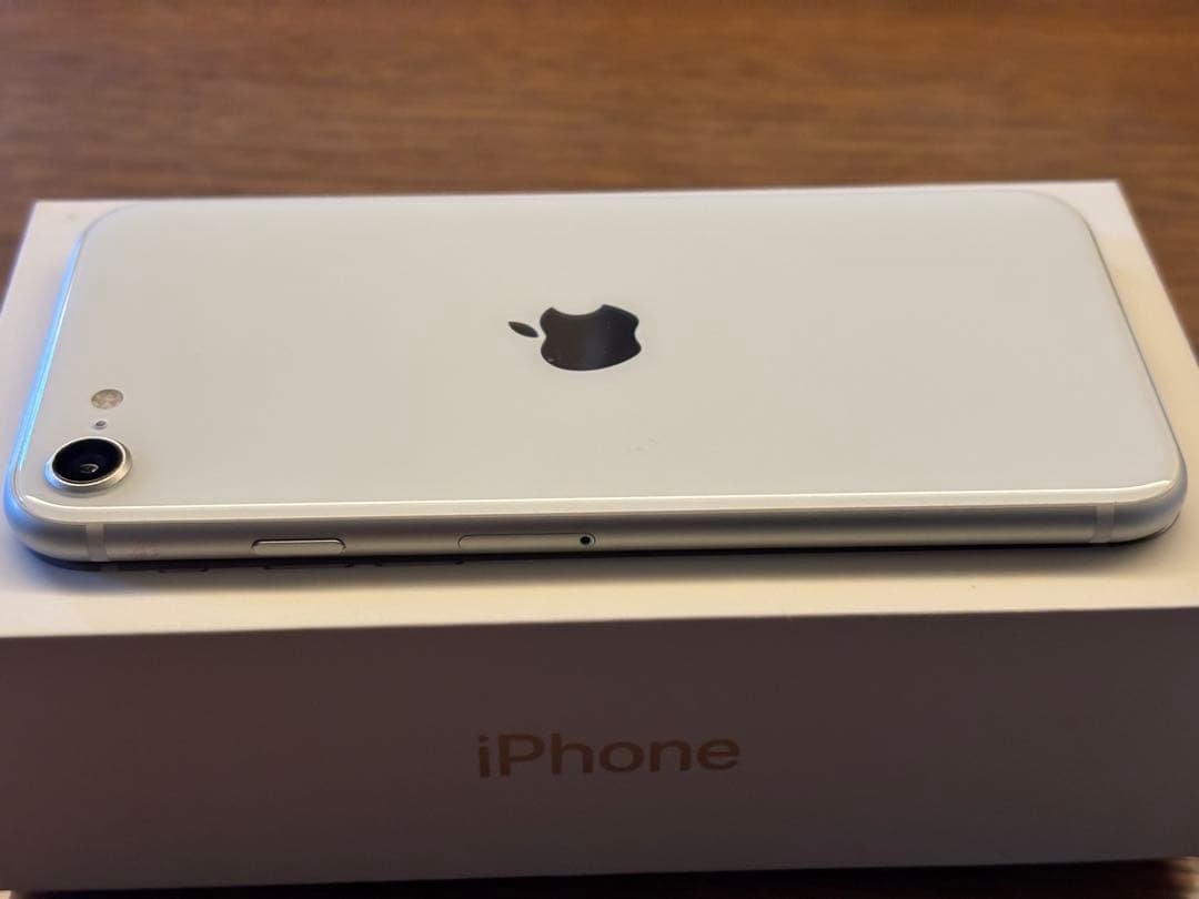 ⭐️iPhone SE 第2世代 64GB ホワイト SIMフリー⭐️超美品⭐️