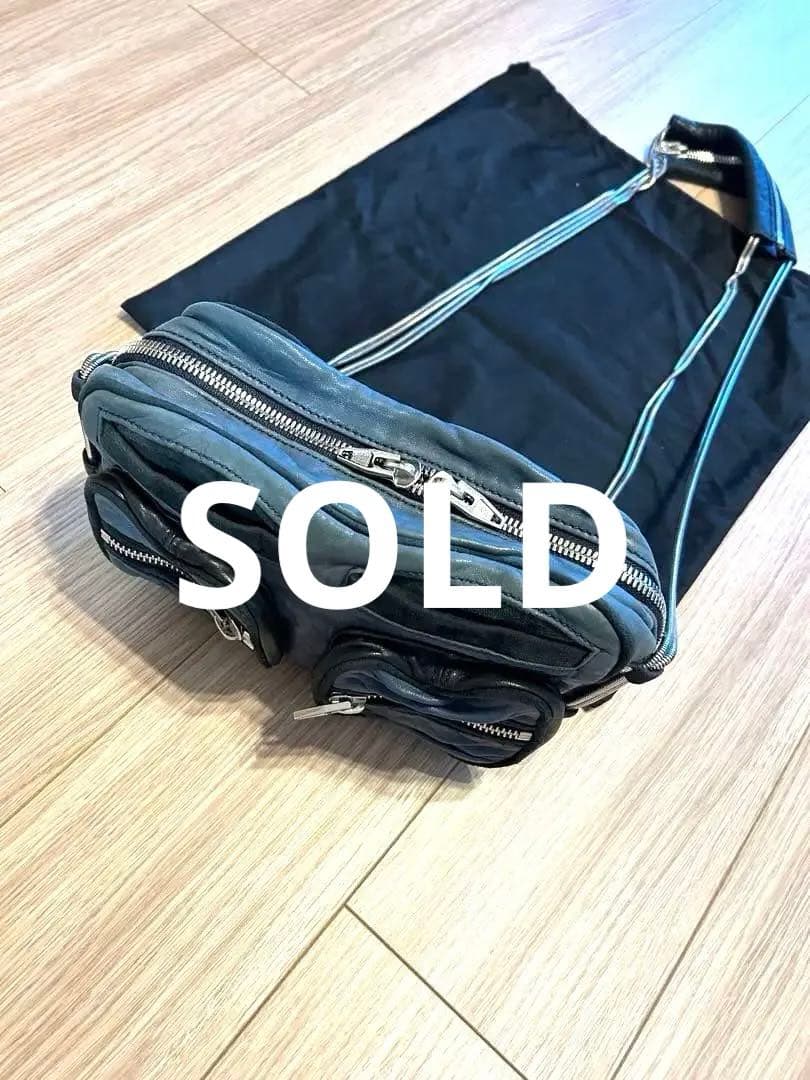 アレキサンダーワン　ブレンダ　ジップチェーンショルダーバッグ