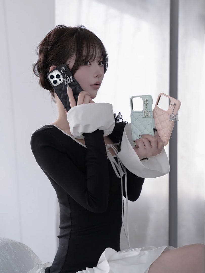 新品 キルティングミラーDDチャームiPhoneケース iPhone16 ピンク