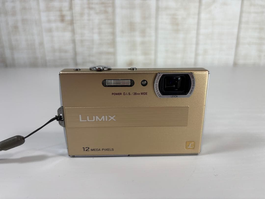 【美品】Panasonic LUMIX DMC-FP8 ゴールド