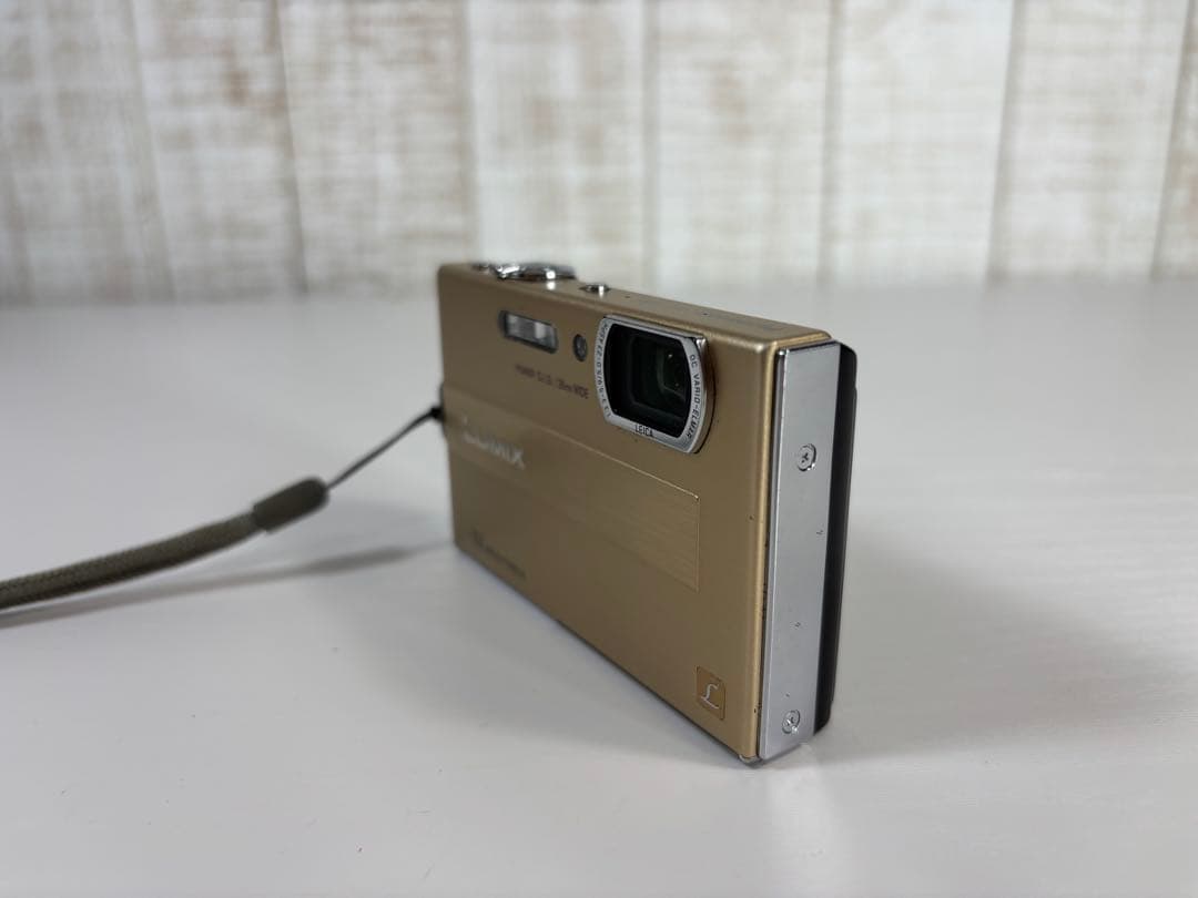【美品】Panasonic LUMIX DMC-FP8 ゴールド