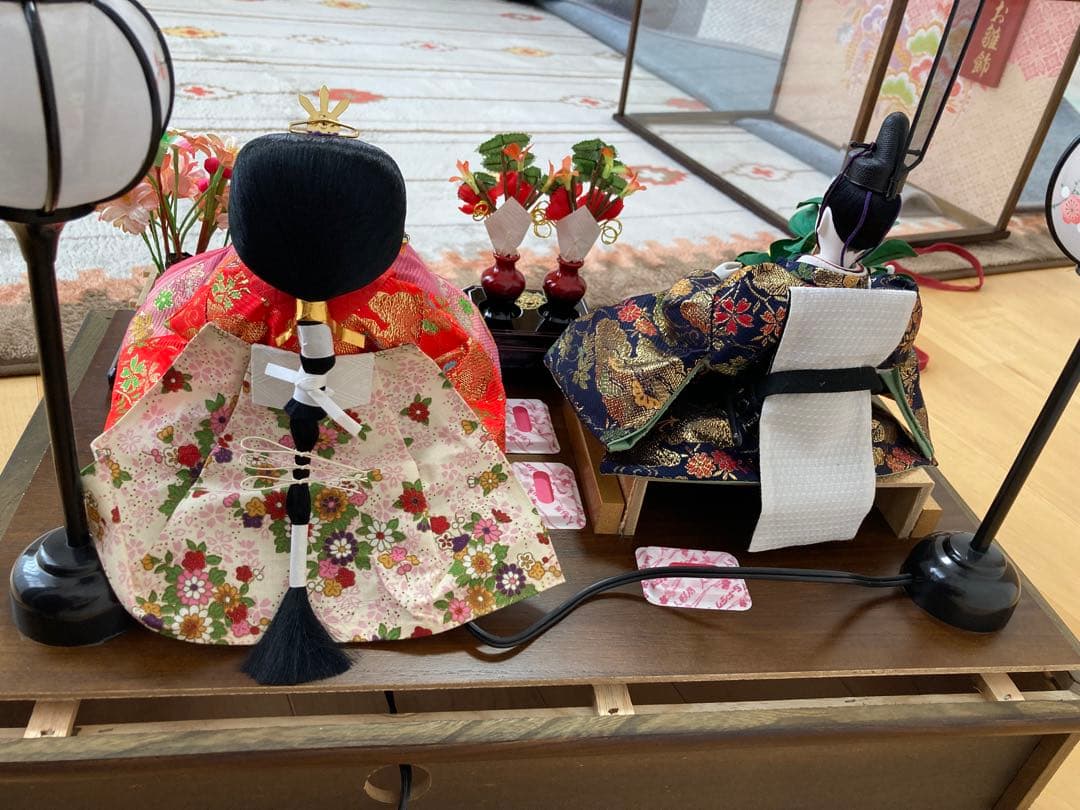 【美品】雛人形 ガラス製ディスプレイケース、ライト付き　送料込み！