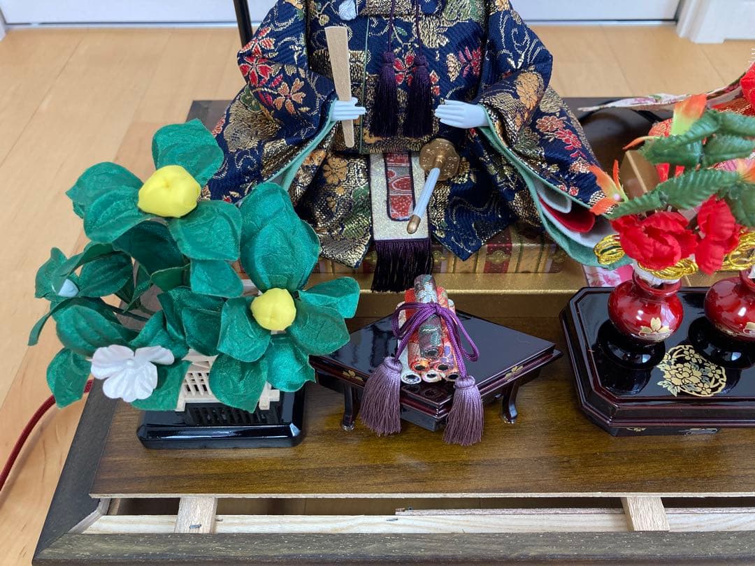 【美品】雛人形 ガラス製ディスプレイケース、ライト付き　送料込み！