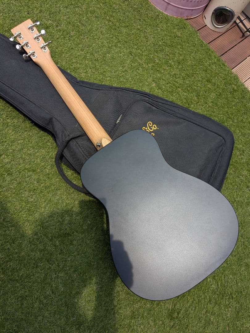 Martin LXBLACK リトルマーチン ミニギター ケース付　割れ有り