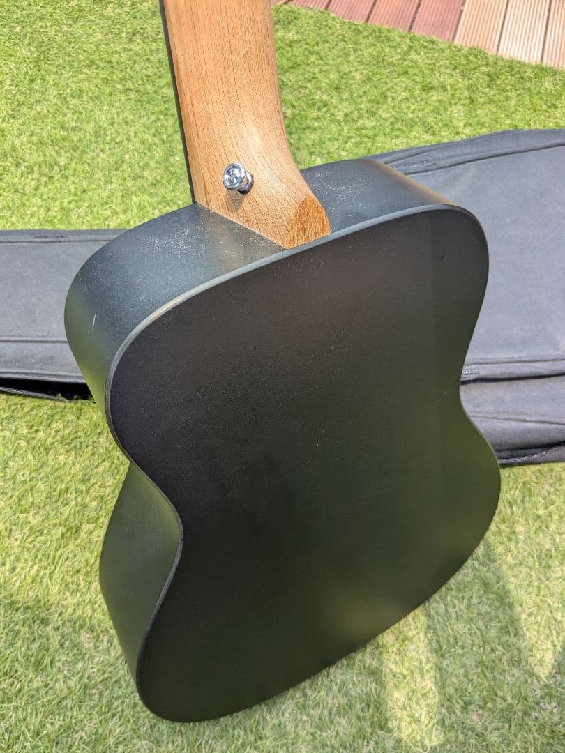 Martin LXBLACK リトルマーチン ミニギター ケース付　割れ有り