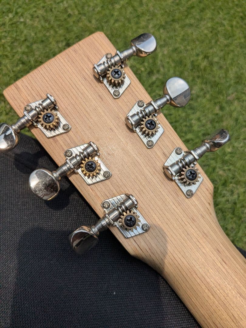 Martin LXBLACK リトルマーチン ミニギター ケース付　割れ有り