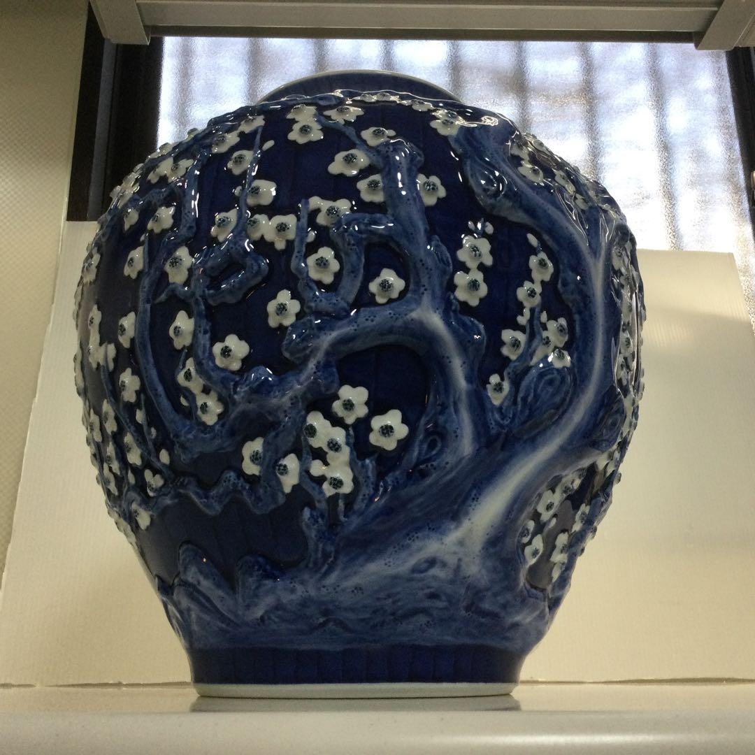 ☆値下げ！有田焼　花瓶　壺　陶器　青　白　高級感あり　昭和レトロ　緒方松右衛門？