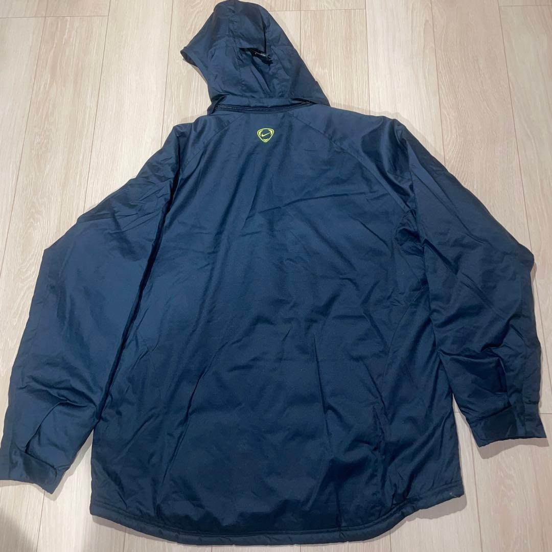 バルセロナ　ナイキ　サッカー　ベンチコート　防寒　防風