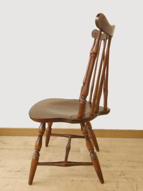 飛騨産業　キツツキ　スピンドルチェアーＡ　イス　椅子　 木製　再塗装済ＵＳＥＤ