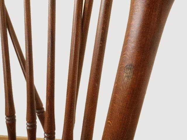 飛騨産業　キツツキ　スピンドルチェアーＡ　イス　椅子　 木製　再塗装済ＵＳＥＤ