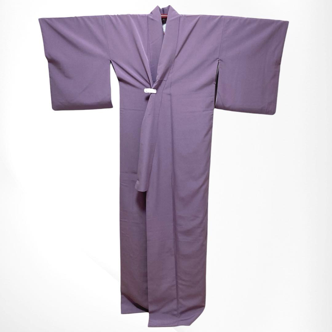 【良品✨】東レシルック　洗える着物　色無地　くすみの紫色　紋付　手縫い仕立てL4