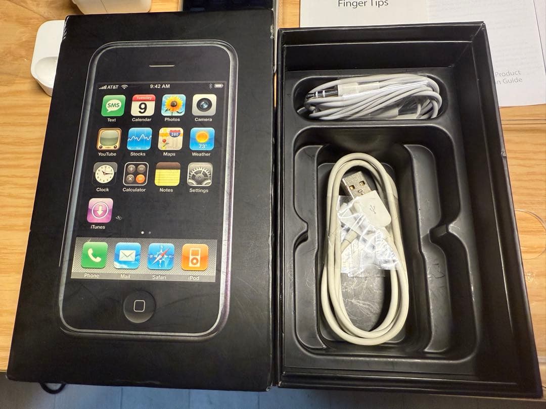iPhone 2G 箱付属品付き シリアル番号一致 美品 日本未発売 初代