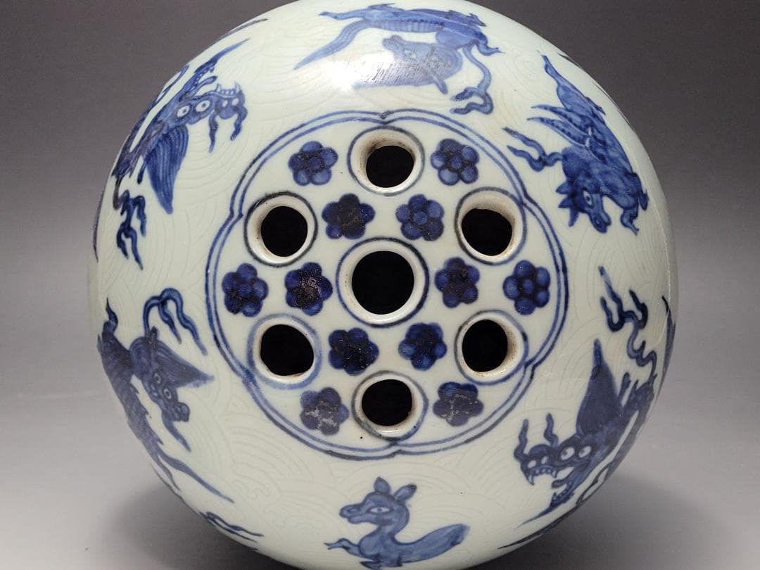 染付 龍神獣紋 球型 花瓶 明清時代 高さ約21.4cm