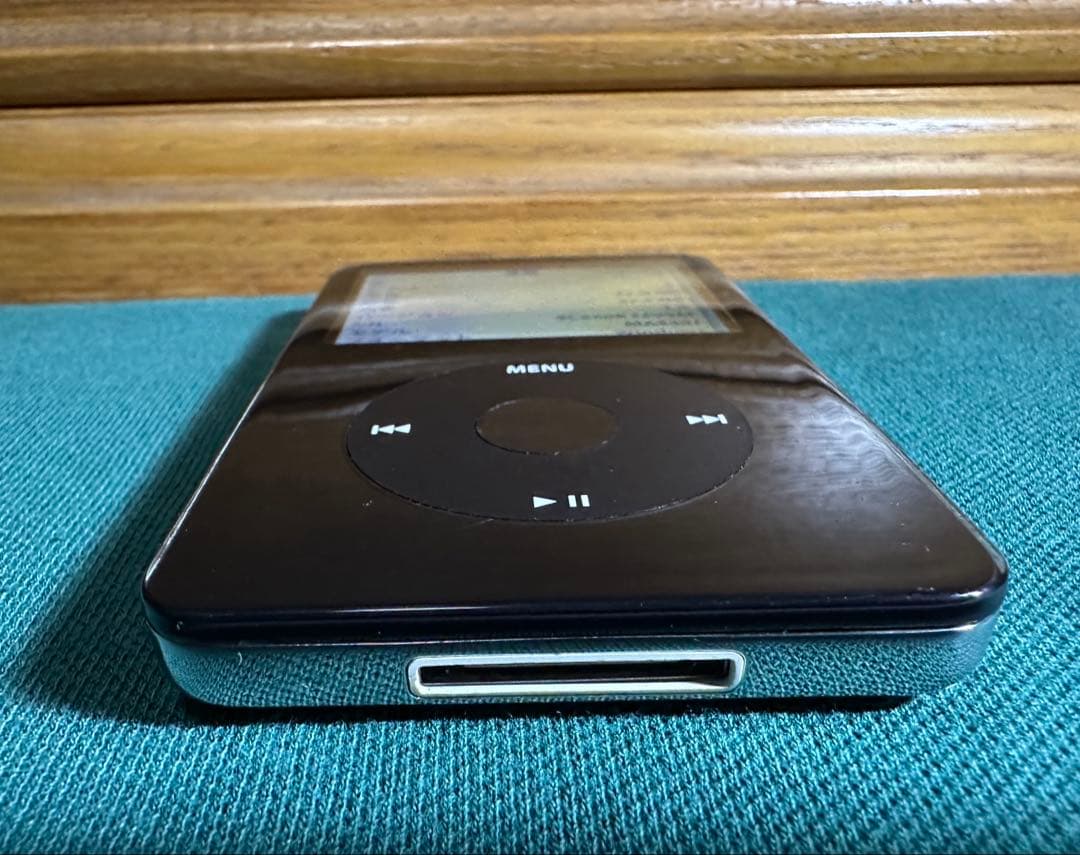 きれいなiPod Classic 5.5世代 MA446 30GB新品バッテリー