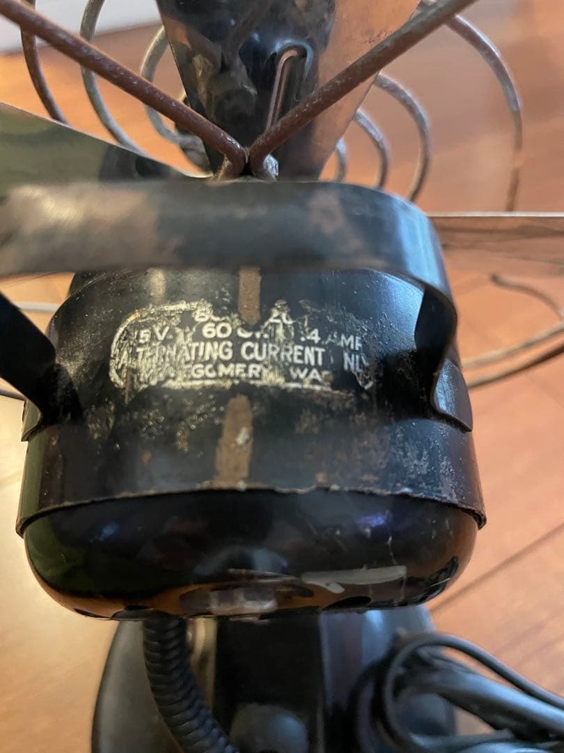 ヴィンテージ 卓上扇風機 3枚羽根 黒