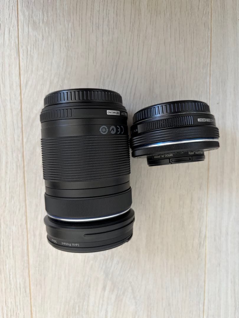 Olympus PEN Lite E-PL7 本体と付属品