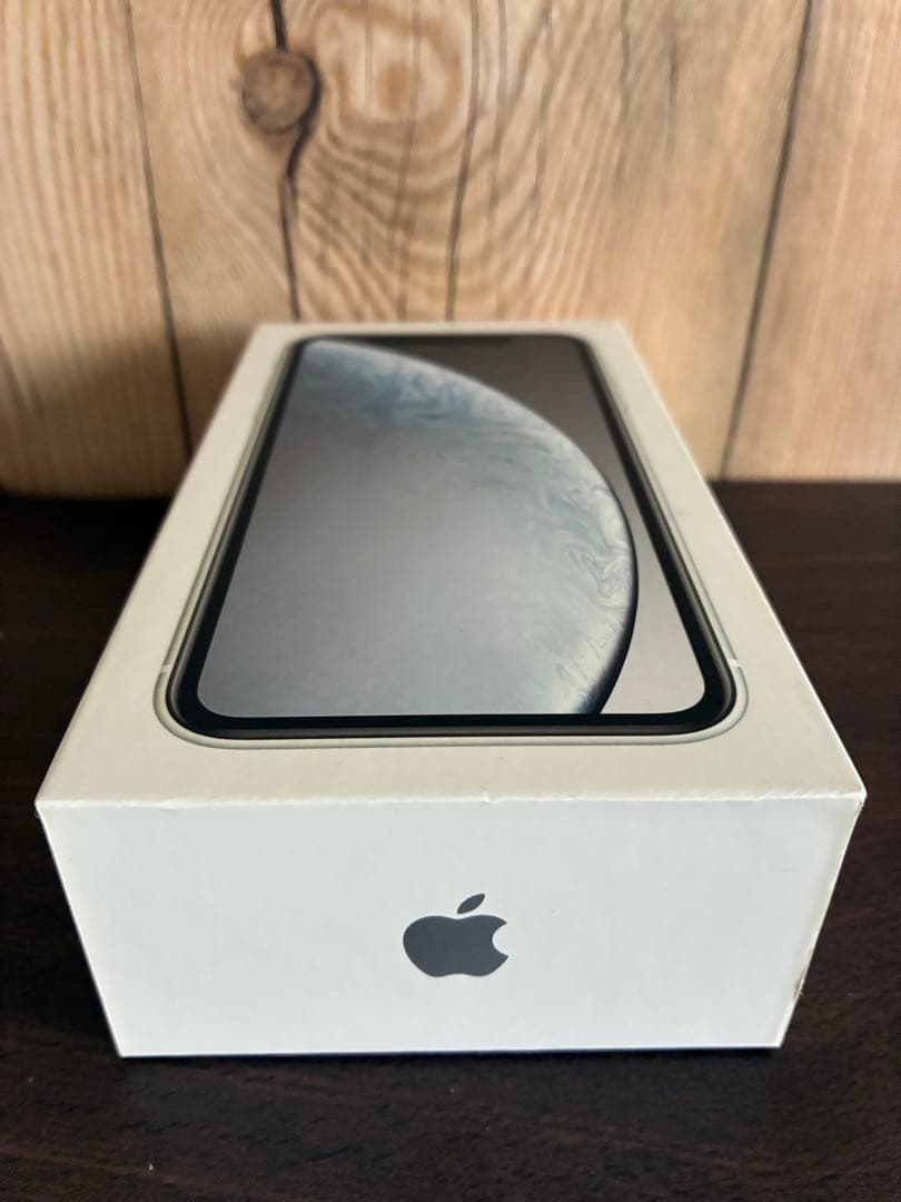 【美品】Apple iPhoneXR ホワイト 128GB simフリー