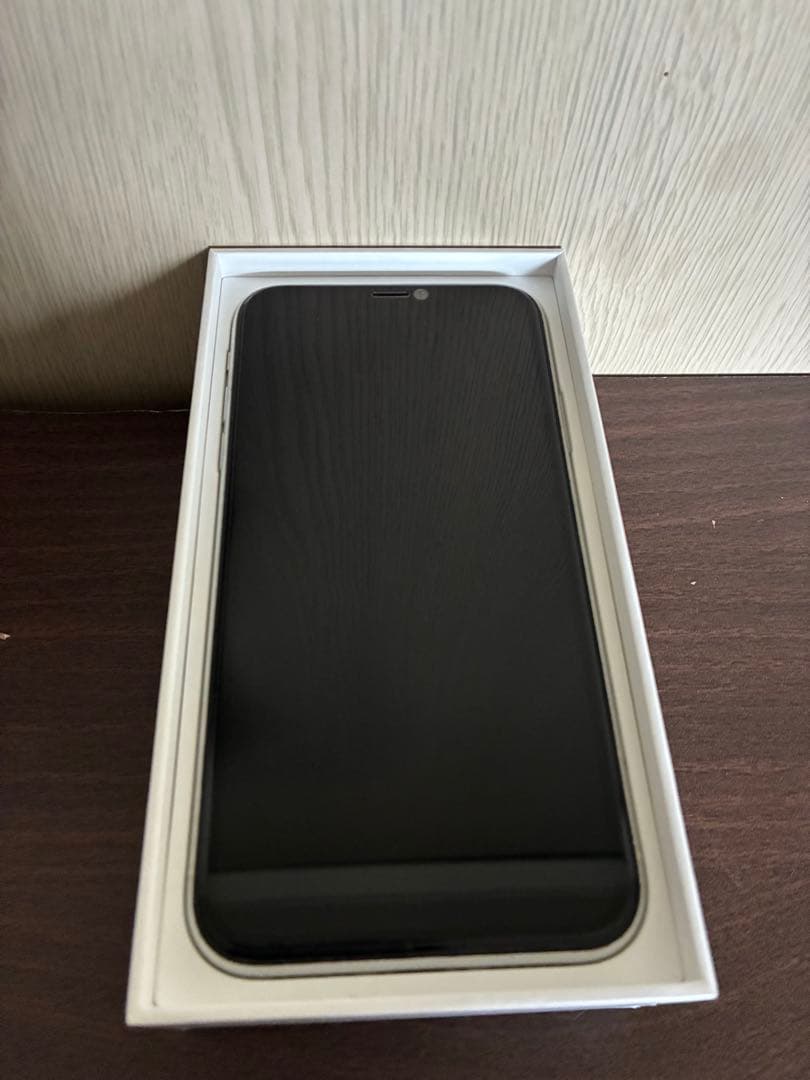 【美品】Apple iPhoneXR ホワイト 128GB simフリー