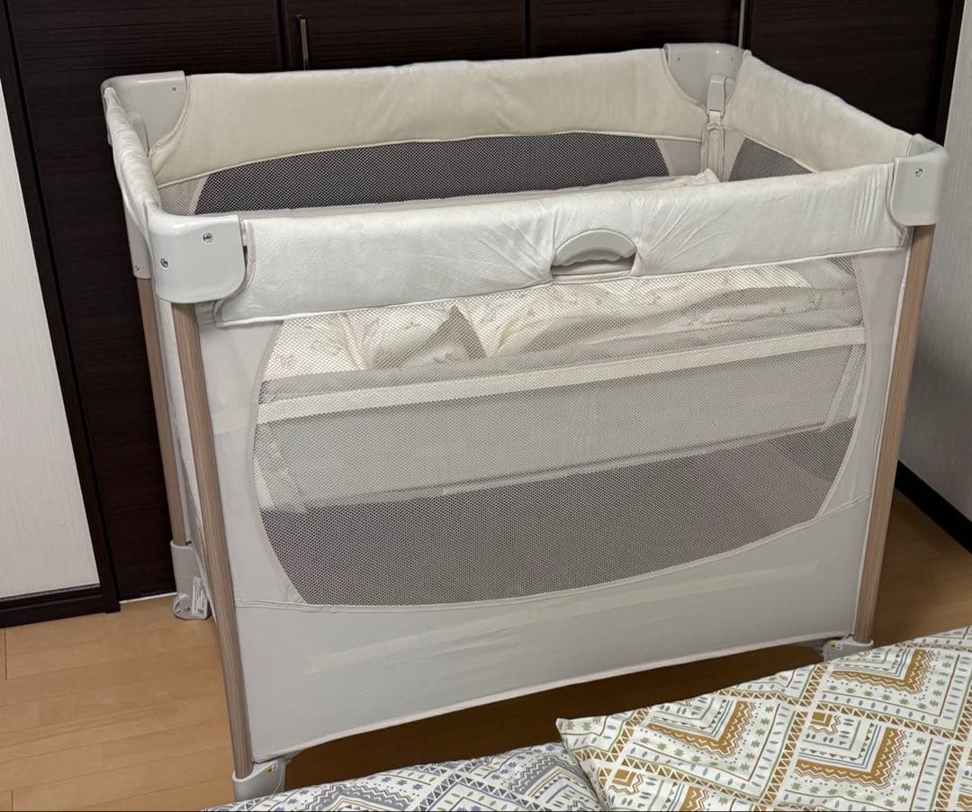 【完全未使用】ココネル エアーリュクス ナチュラルベージュ ベビーベッド