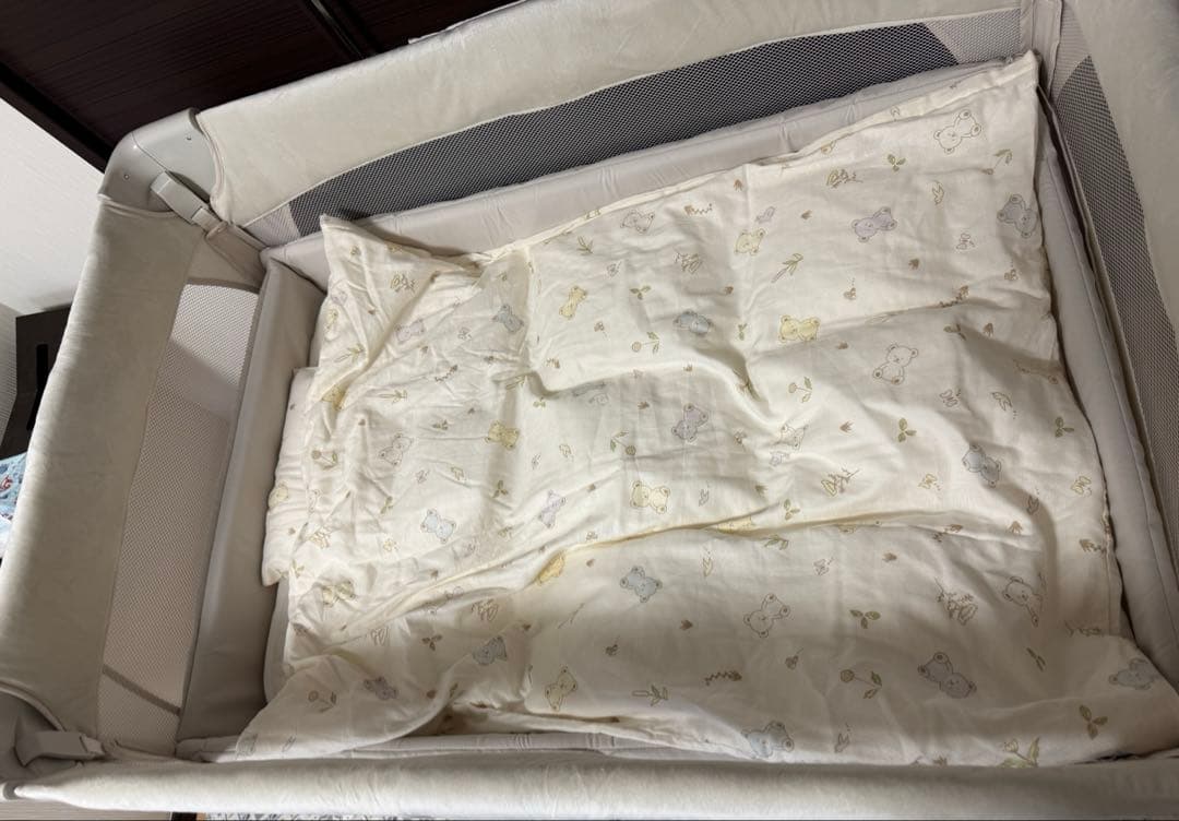 【完全未使用】ココネル エアーリュクス ナチュラルベージュ ベビーベッド