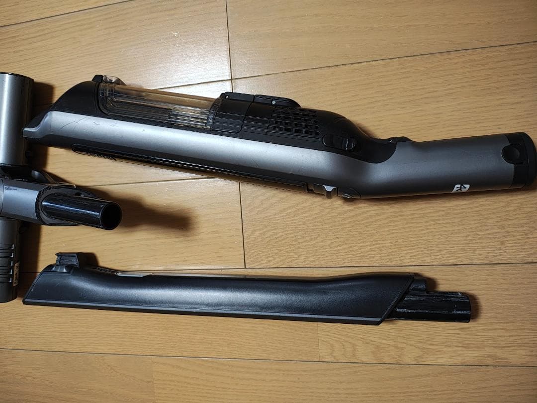 シャーク★コードレスクリーナー★CS401JGR★バッテリーの状態良好★2