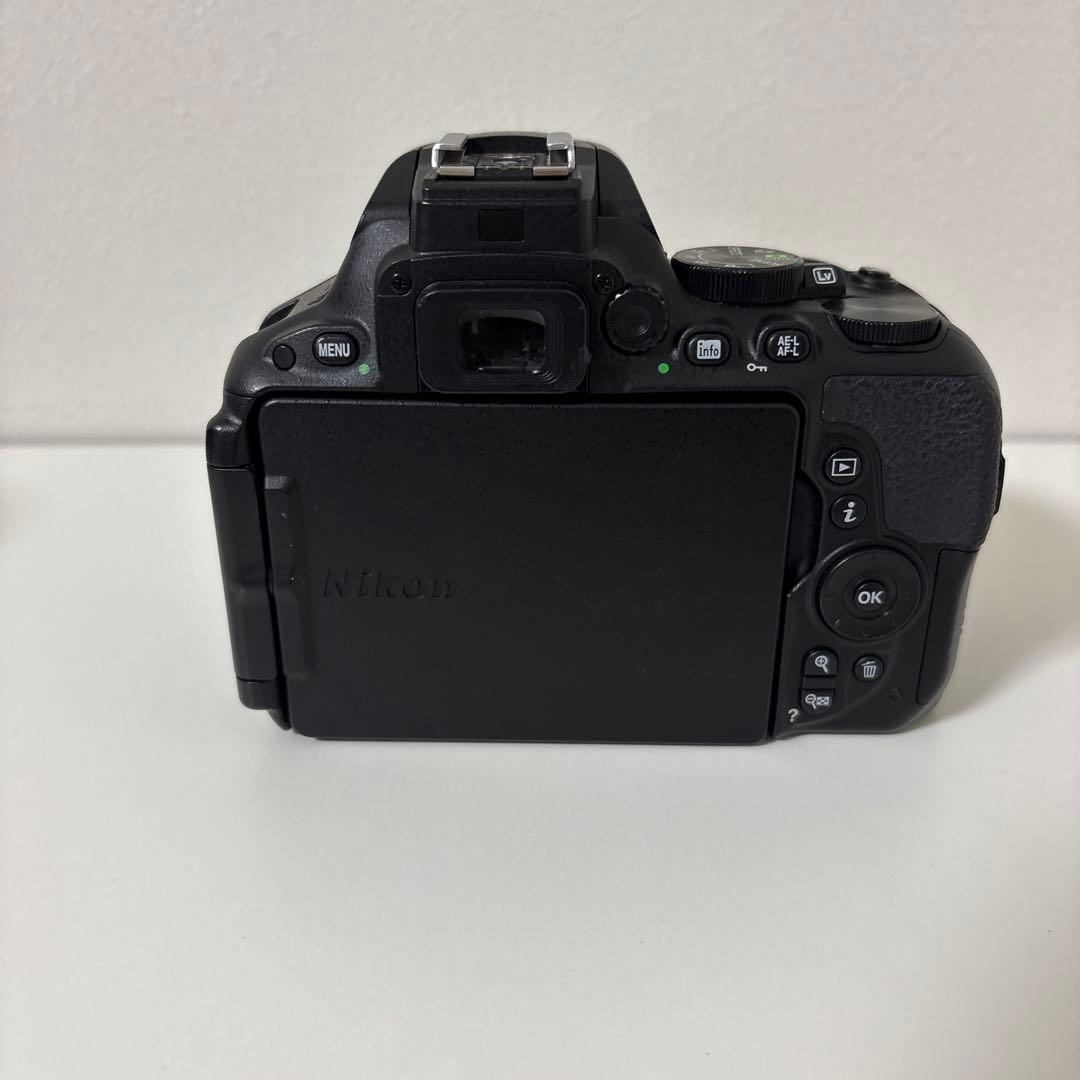 Nikon　D5500　ダブルレンズ 　Wi-Fi搭載