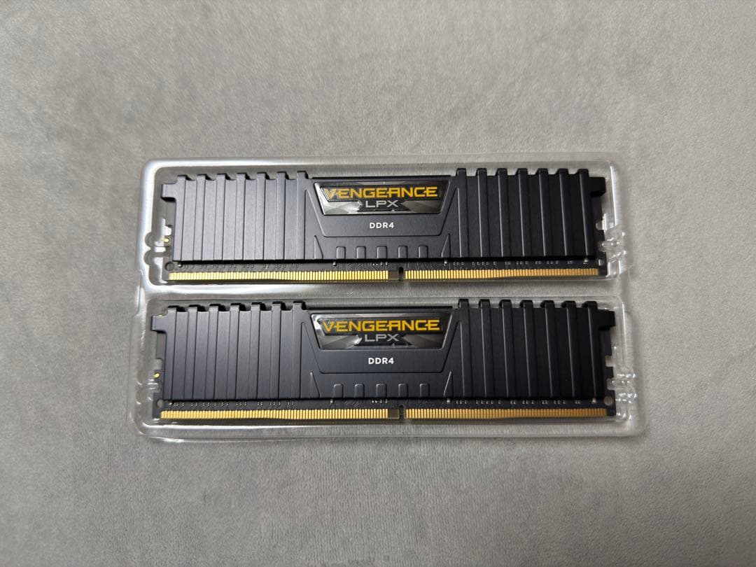 メモリー CORSAIR VENGEANCE LPX DDR4-3200MHz 32GB