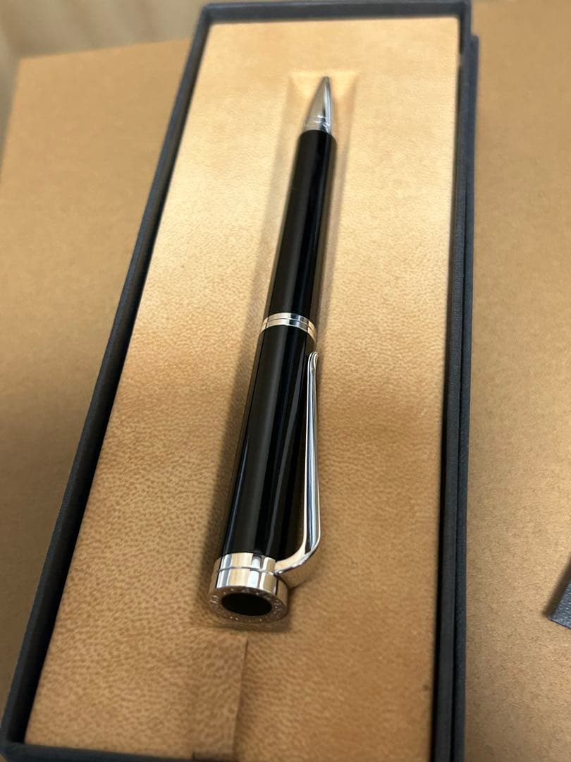 BVLGARI ボールペン 黒色