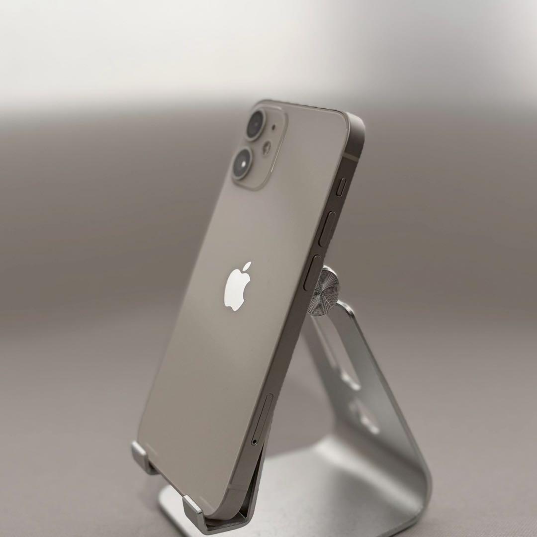 『美品』iPhone 12 mini 64GB ホワイト　新品バッテリー　本体