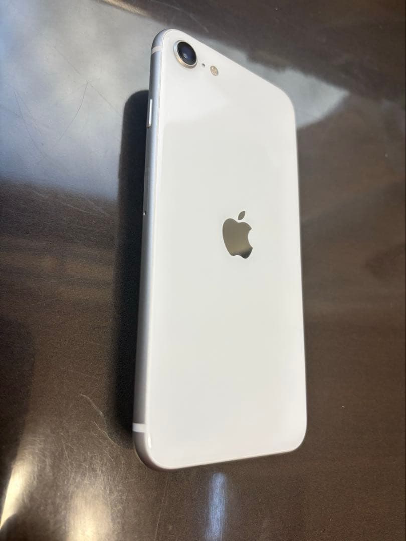 携帯電話本体 iPhone SE2 64GB