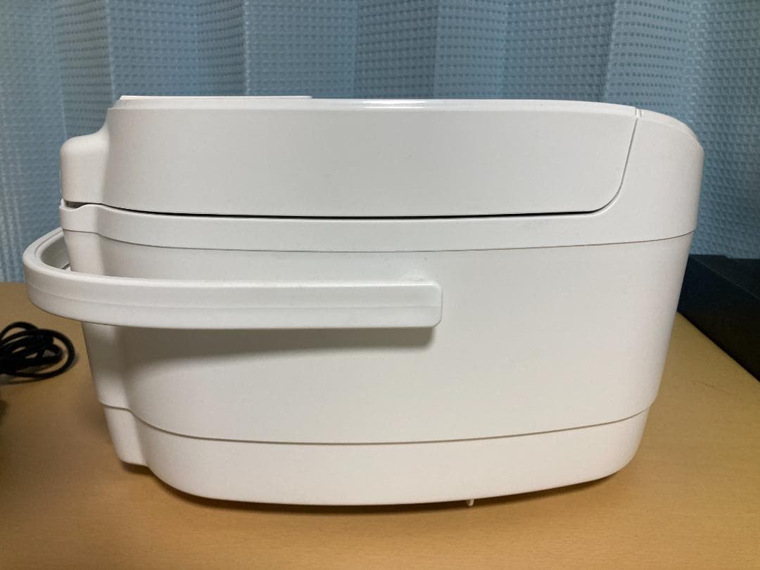 ★美品★２3年製TOSHIBA RC-10HR IH炊飯ジャー炊飯器5.5合炊き