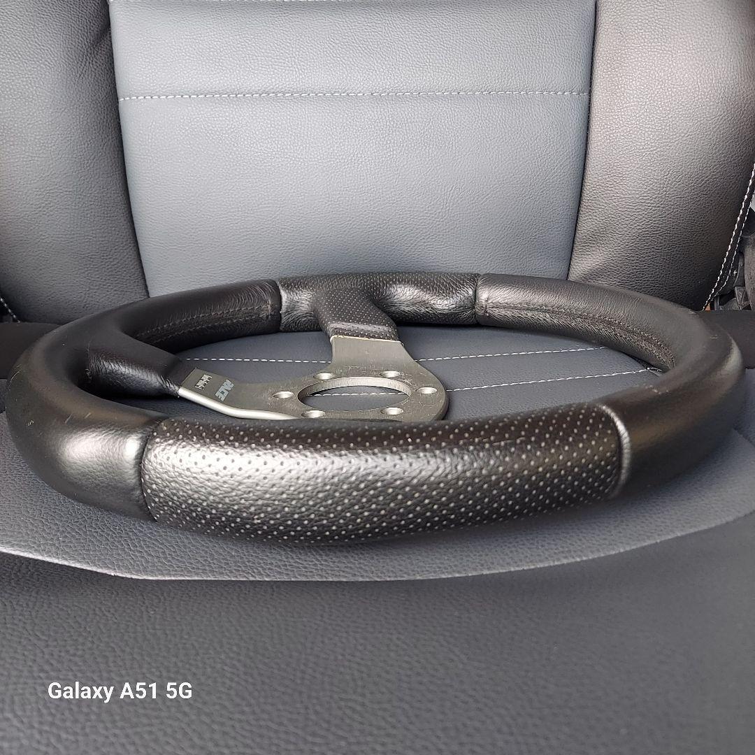 MOMO RACE　ステアリング　32ф