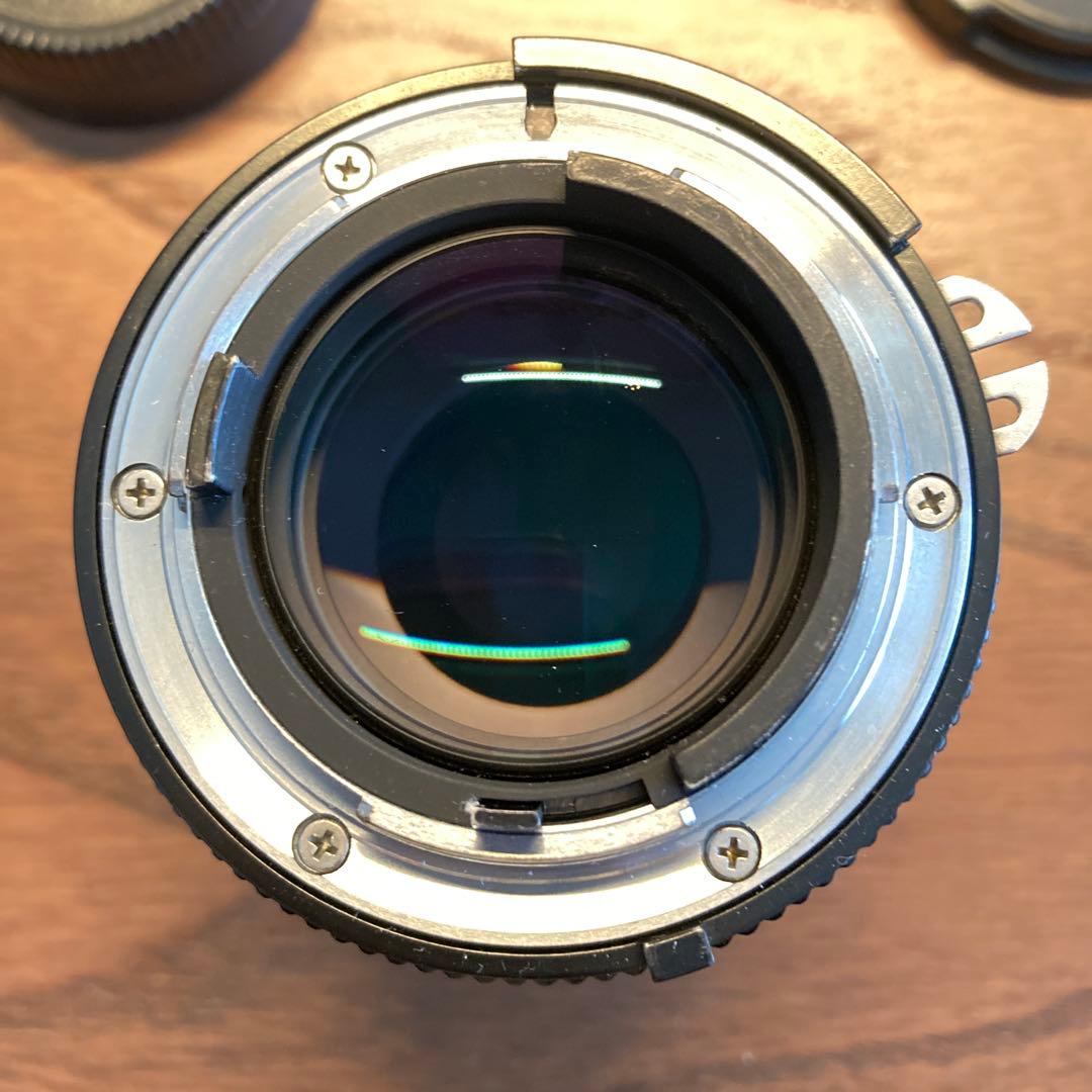 NIKKOR 105mm F2.5 オールドレンズ