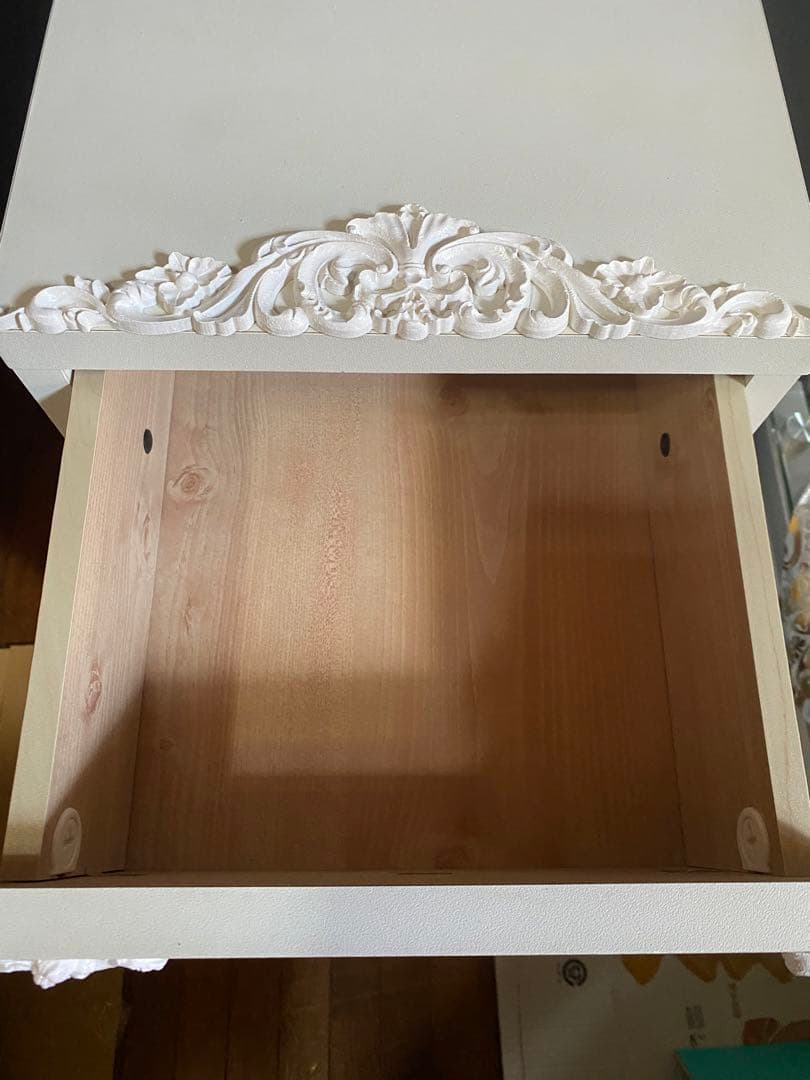 隙間収納♦️ロココ♡ホワイトアンティーク風♦️天使と木製モールディング♦️送料込