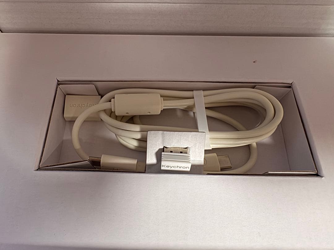 Keychron B1 Pro ウルトラスリム ワイヤレスキーボード