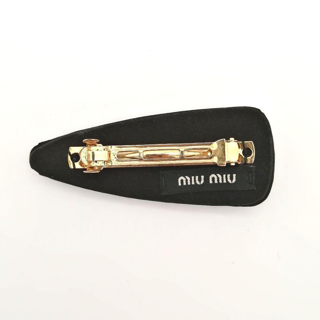 極美品✨ミュウミュウ　バレッタ　ヘアクリップ　近年モデル　スパンコール　ロゴ　黒