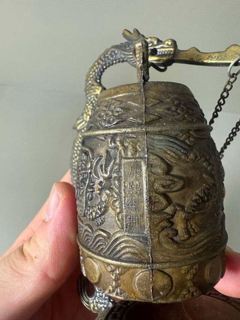 2404 中国骨董　銅器　龍鐘  吊り鐘　康熙年製銘　置物　時代物