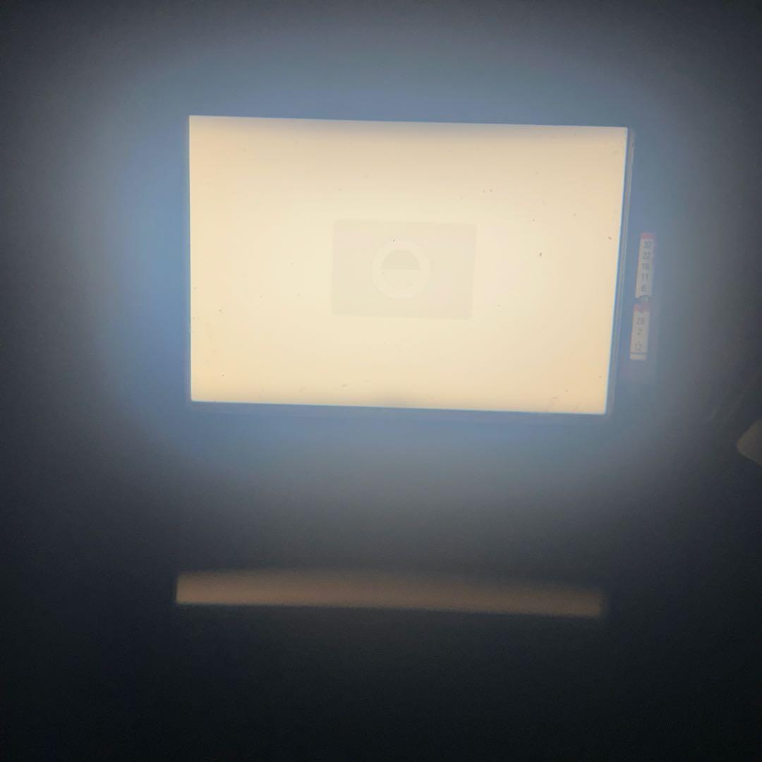 Canon F-1 ボディー　フィルム巻き取り軸下部欠けあり　他完動極美品