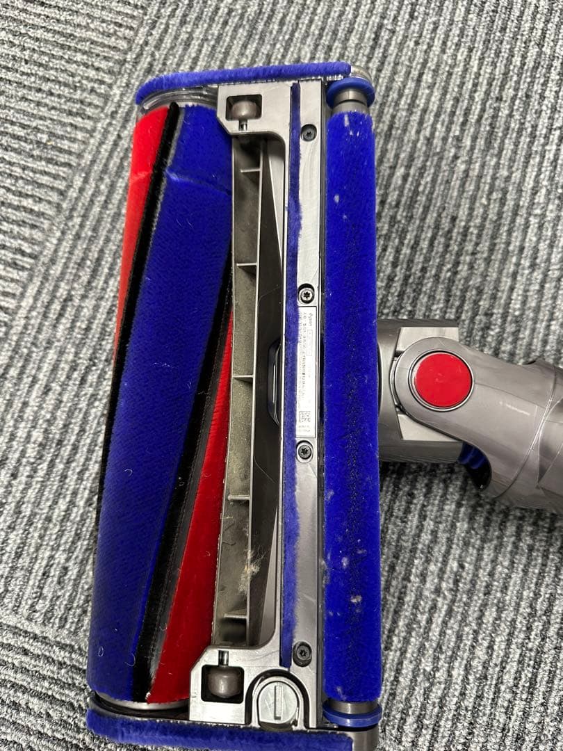 ⭐️動作確認済⭐️ Dyson V8 Fluffy ダイソン 掃除機 コードレス