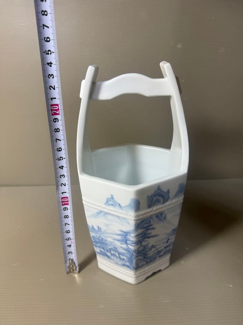 2567 平戸　弥治右衛門　染付山水　手桶　花器　未使用