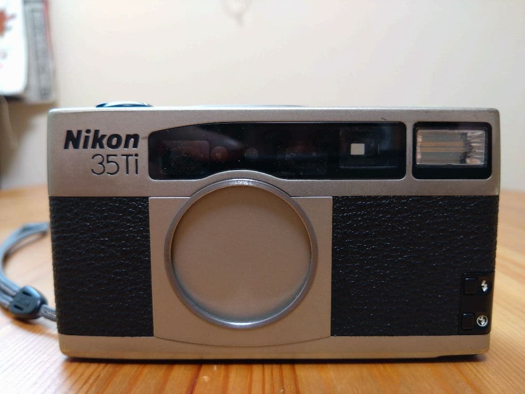 ニコン　Nikon 35Ti チタンボディ (ケース・取説付き)現状品