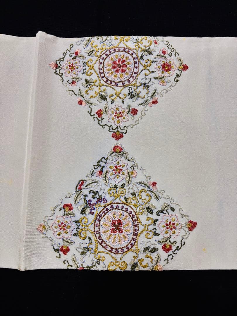 袋帯 相良刺繍 宝相華 お太鼓柄