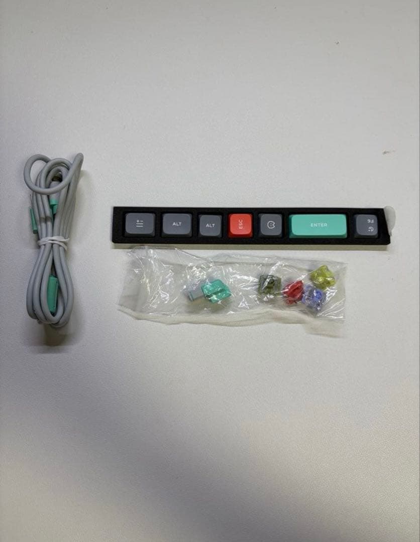 NuPhy Air75 V2 グレー 赤軸 US配列