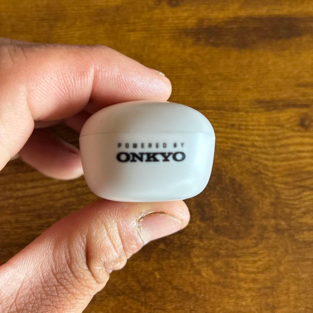 ONKYO×ブルーアーカイブ AOW01 ワイヤレスイヤホン アロナ　ケース付き