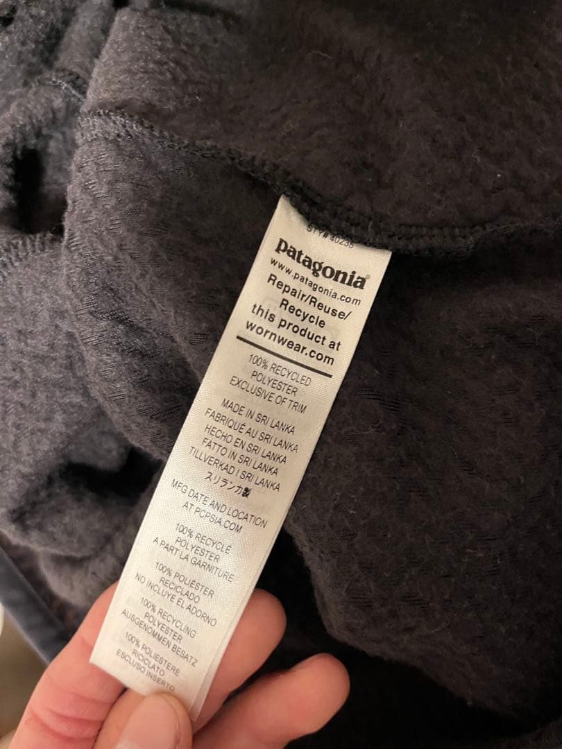 patagonia r1 ブラック　Mサイズ