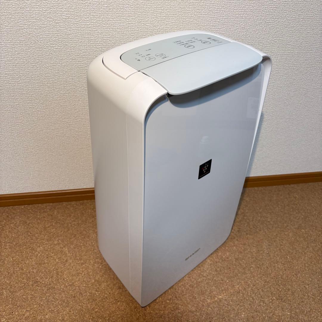 【美品】SHARP衣類乾燥機 除湿機 8畳 CV-N71-W 2022年製