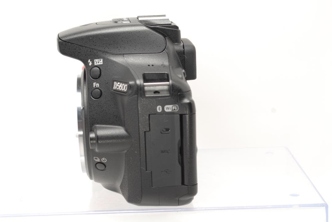 ☘️高画質✨自撮り楽々✨Wi-Fi搭載☘️Nikon D5600 望遠ダブル
