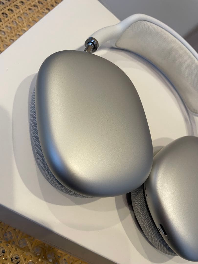 イヤホン AirPods max white silver