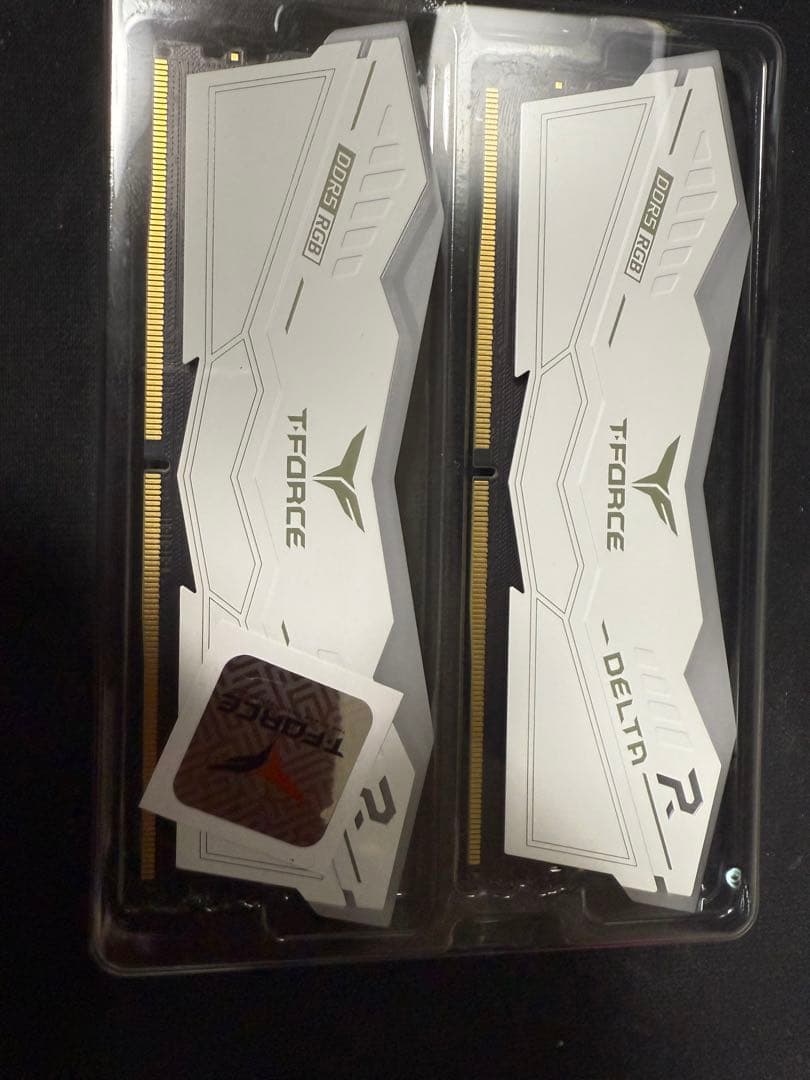メモリー T-FORCE DELTA DDR5 32GB(16GBx2)6000MHz